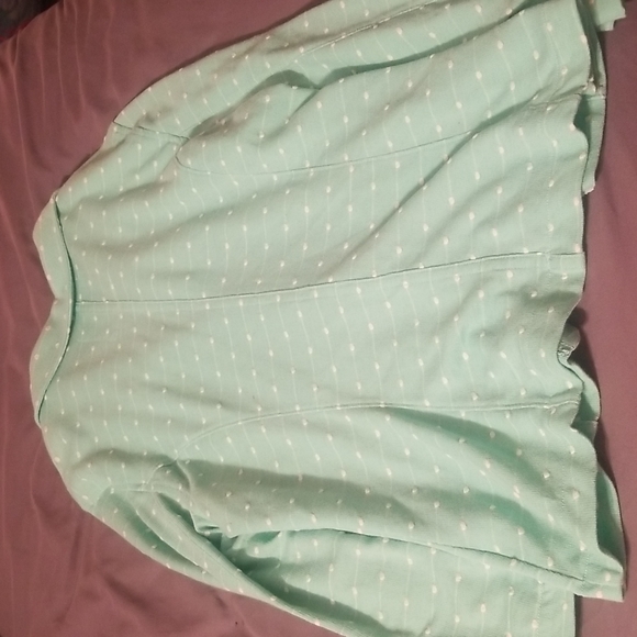 Teal blazer XLARGE with one button. Sleeves are mid length - Picture 5 of 5